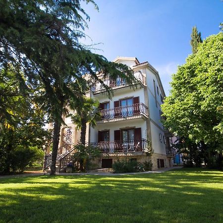 Apartments Lidija أوماغ المظهر الخارجي الصورة
